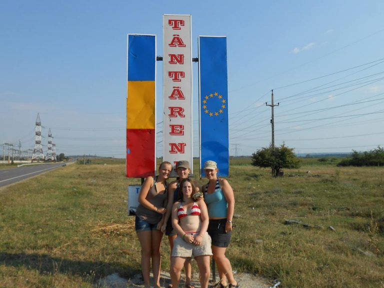 Tineri pentru România