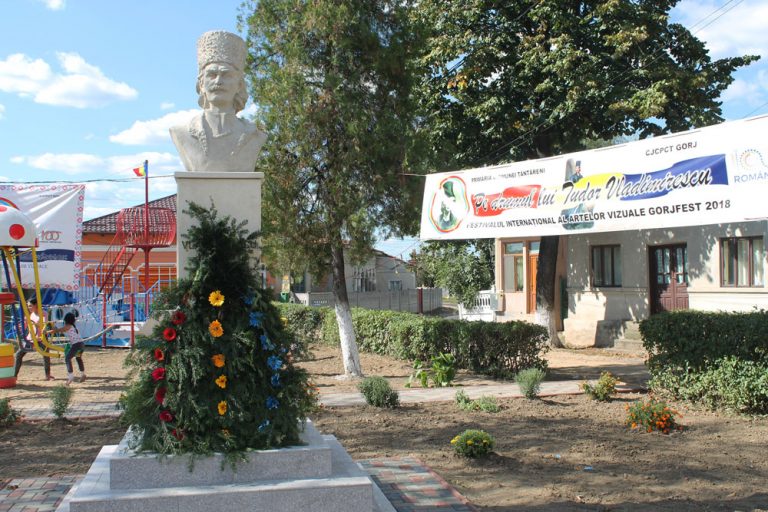 FESTIVALUL INTERNAȚIONAL AL ARTELOR VIZUALE ȚÂNȚĂRENI 2018